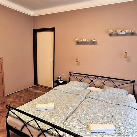 Vitorlás Apartman Sárvár Esterno foto