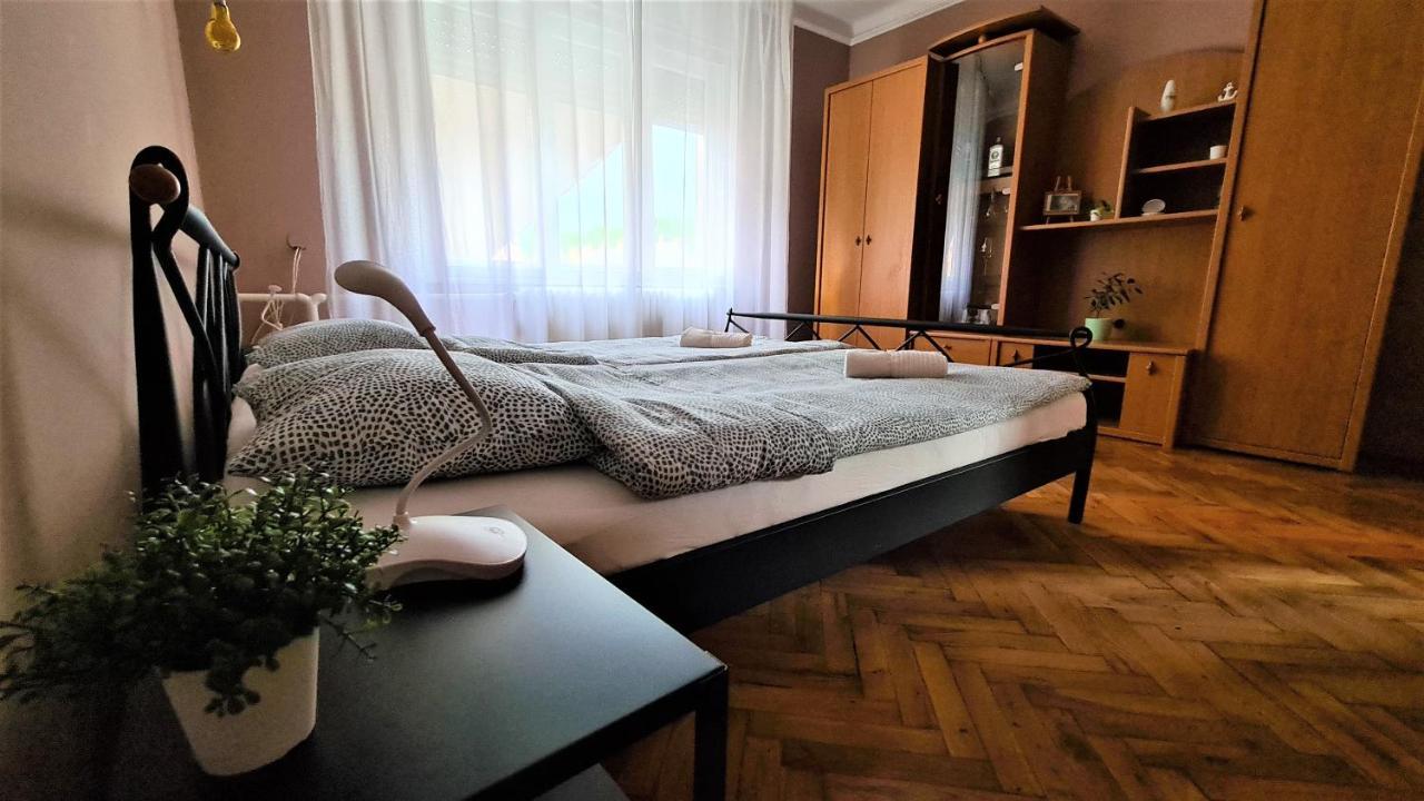 Vitorlás Apartman Sárvár Esterno foto