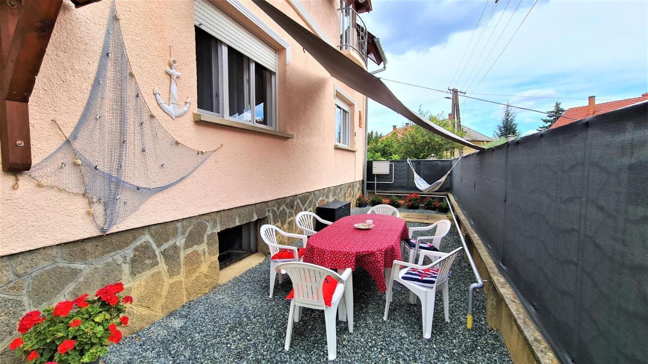 Vitorlás Apartman Sárvár Esterno foto
