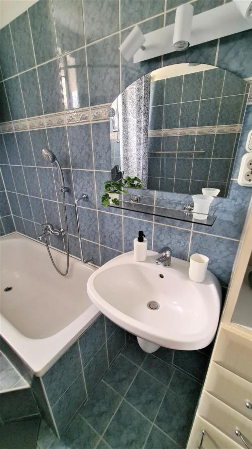Vitorlás Apartman Sárvár Esterno foto