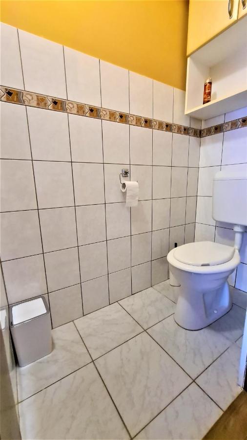 Vitorlás Apartman Sárvár Esterno foto